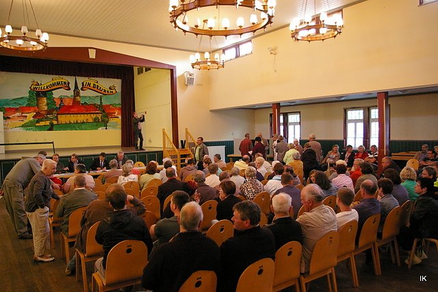 Bild: B&uuml;rgerversammlung in Beuren