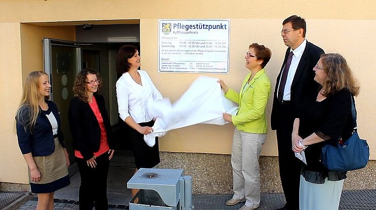 Bild: Pflegest&uuml;tzpunkt &uuml;bergeben