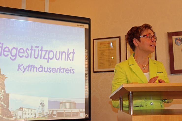 Bild: Pflegest&uuml;tzpunkt &uuml;bergeben