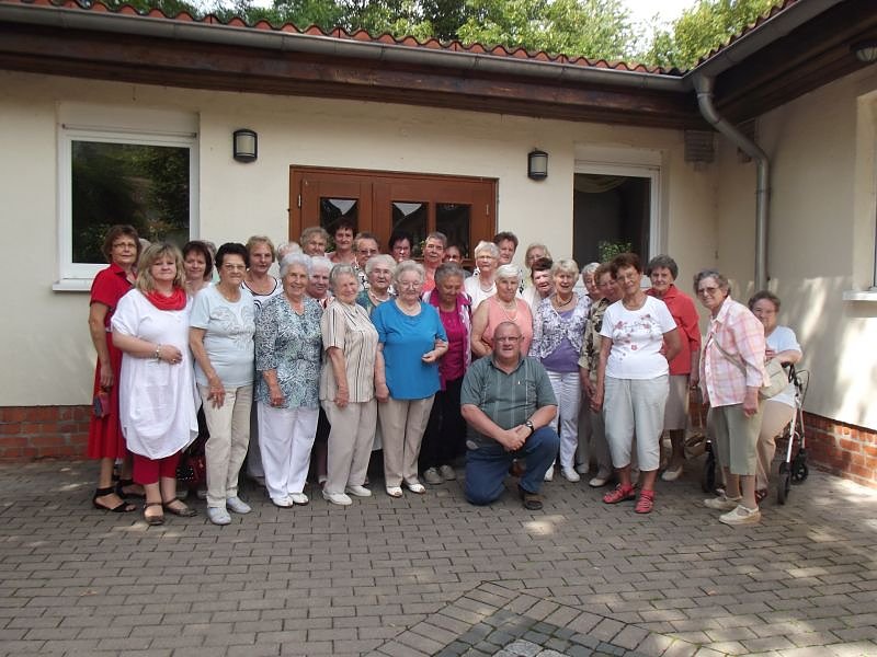 Bild: Abschied mit einem weinenden Auge