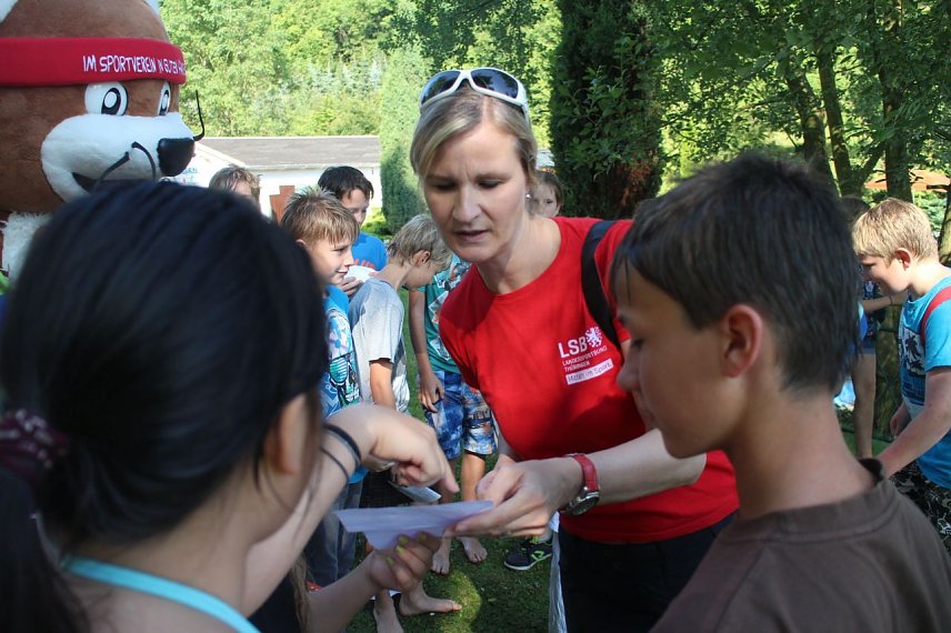 Bild: Anette Skujin half bei der Auswertung