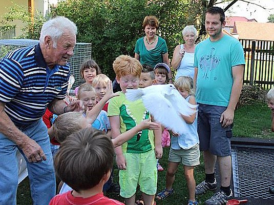 Bild: Spielend Kinder begeistern