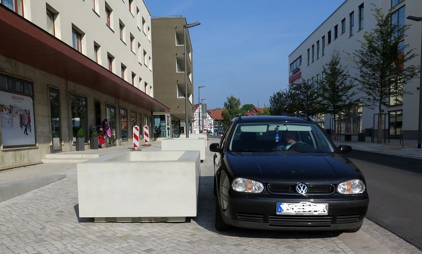Bild: Badewannen in der Innenstadt