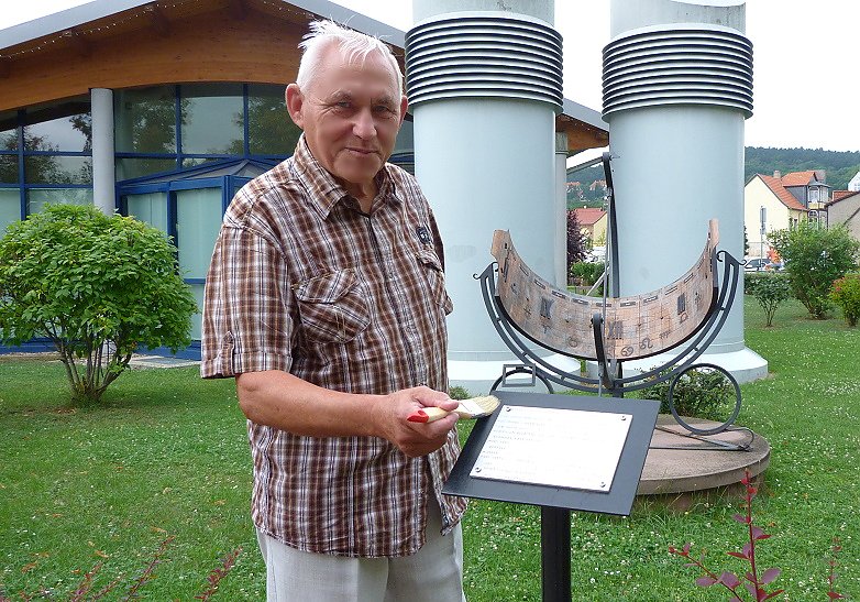 Bild: Ringkugeluhr von Bad Frankenhausen