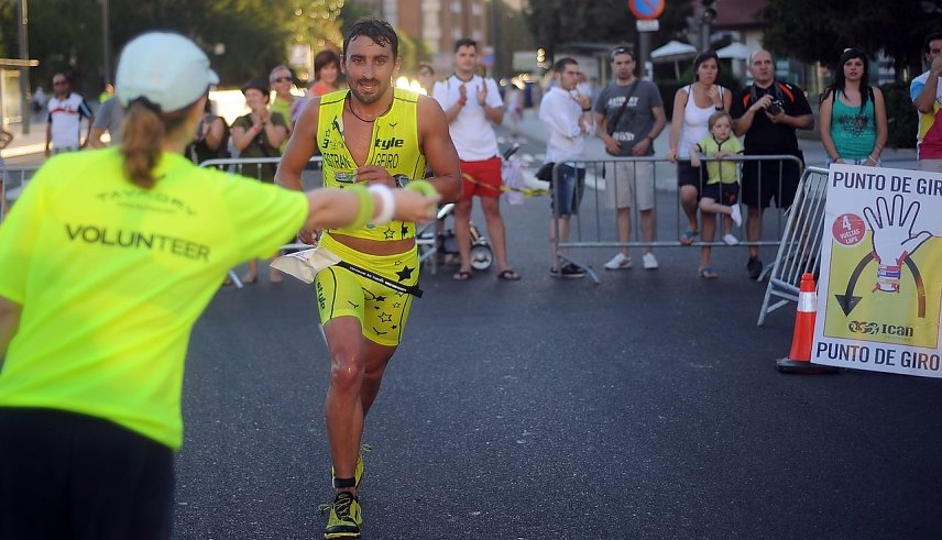 Bild: Profi-Triathlet Jos&eacute; Estrangeiro