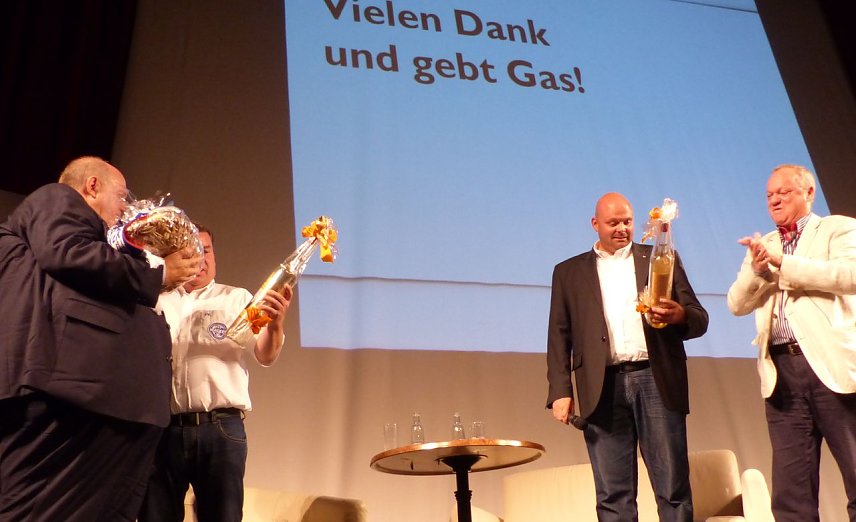 Bild: Calmund und T&ouml;pperwien im Theater