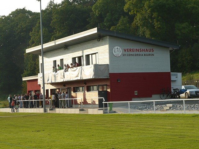 Bild: Neues Vereinshaus in Beuren