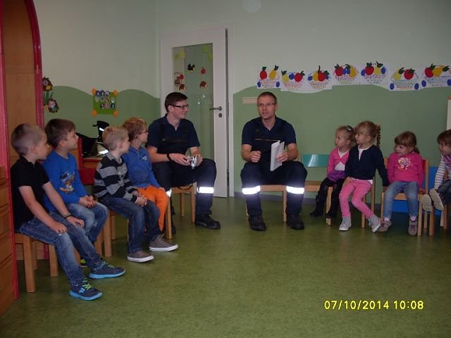 Bild: Zu Besuch im Kindergarten