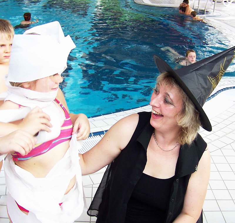 Bild: "Halloween-Kinderparty" und Ferienspa&szlig;