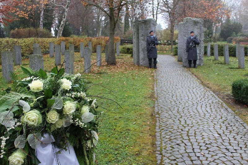 Bild: Opfer mahnen