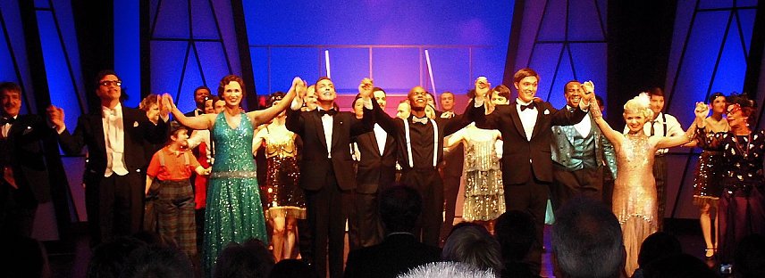 Bild: Die Premiere von "Singin' in the Rain" am 28. M&auml;rz kostete noch 35 Euro.