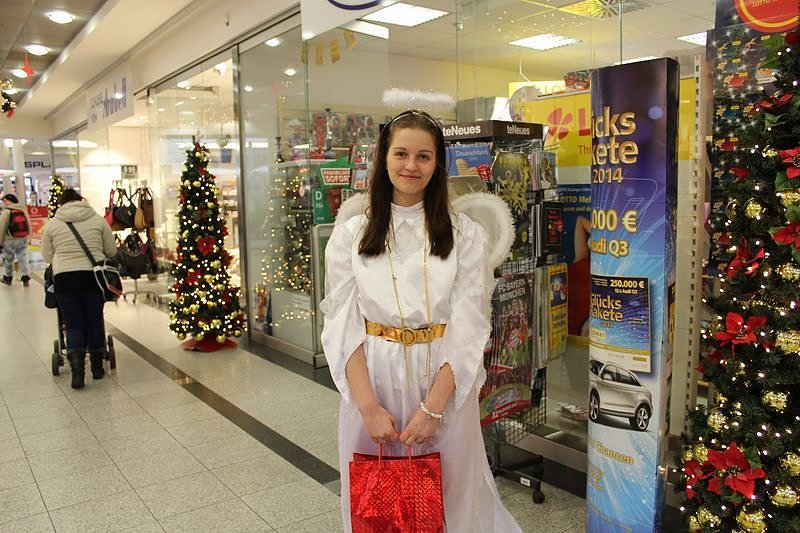 Bild: Adventsmarkt gut besucht