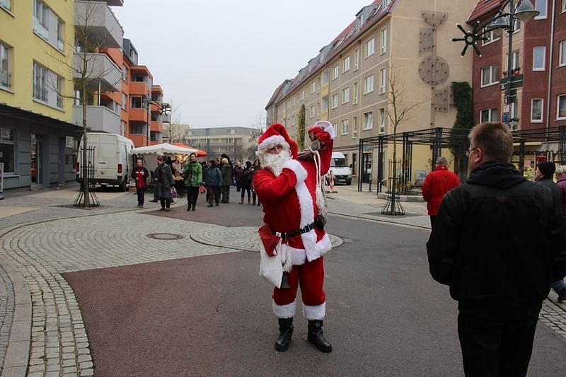 Bild: Adventsmarkt gut besucht