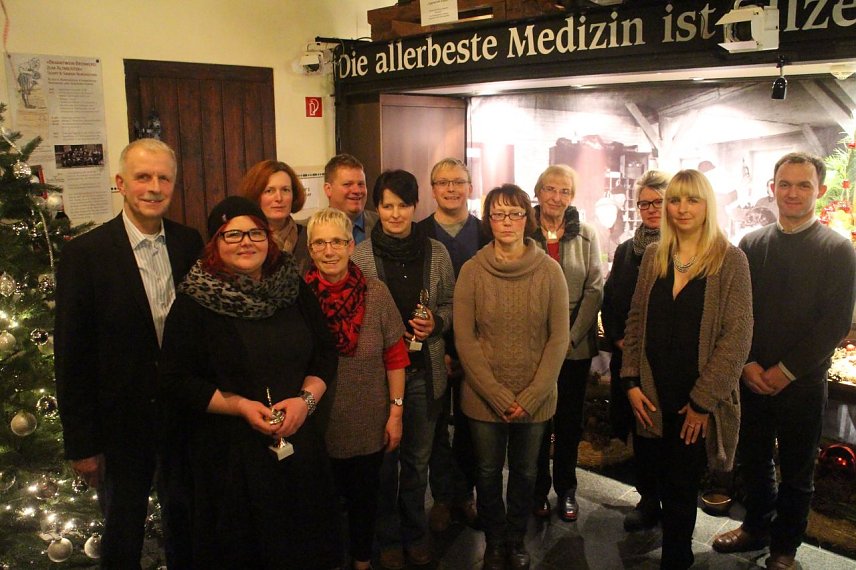 Bild: Die Floristen und Floristinnen haben auch dieses Jahr wieder eindrucksvolles geleistet und die Ausstellung in der Echter Nordh&auml;user Traditionsbrennerei kunstvoll ausgeschm&uuml;ckt