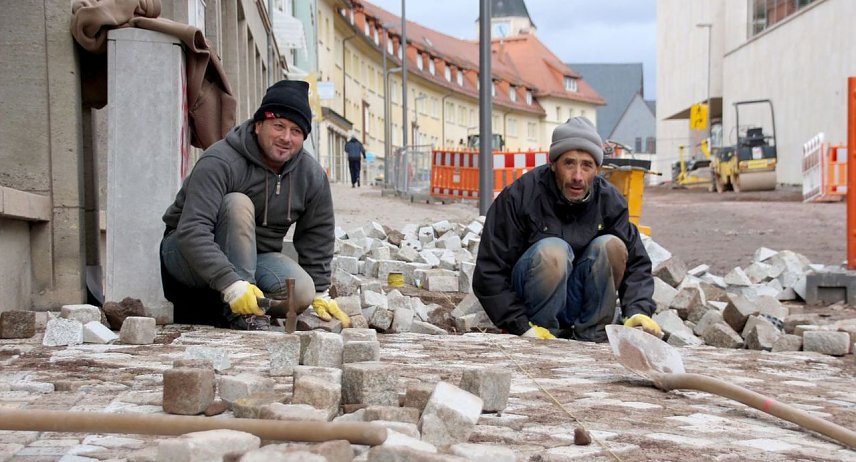 Bild: Hier wird gepflastert