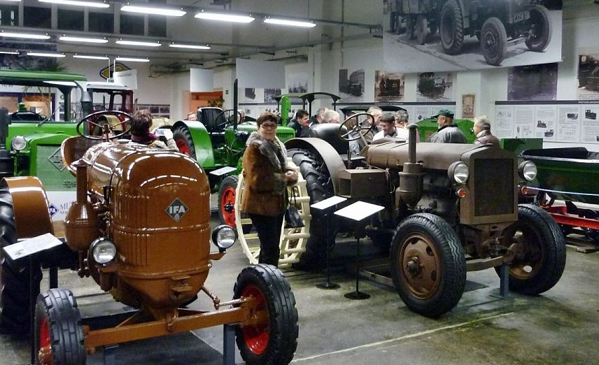 Bild: Besuch im Museum