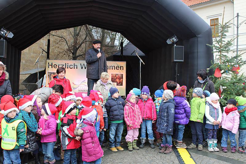 Bild: Weihnachtsmarkt er&ouml;ffnet