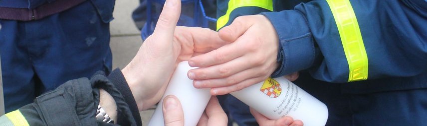 Bild: Das Friedenslicht aus Bethlehem ging heute auch in Nordhausen von Hand zu Hand