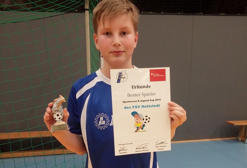Bild: Bester Spieler und Torsch&uuml;tzenk&ouml;nig: Nils Kruse