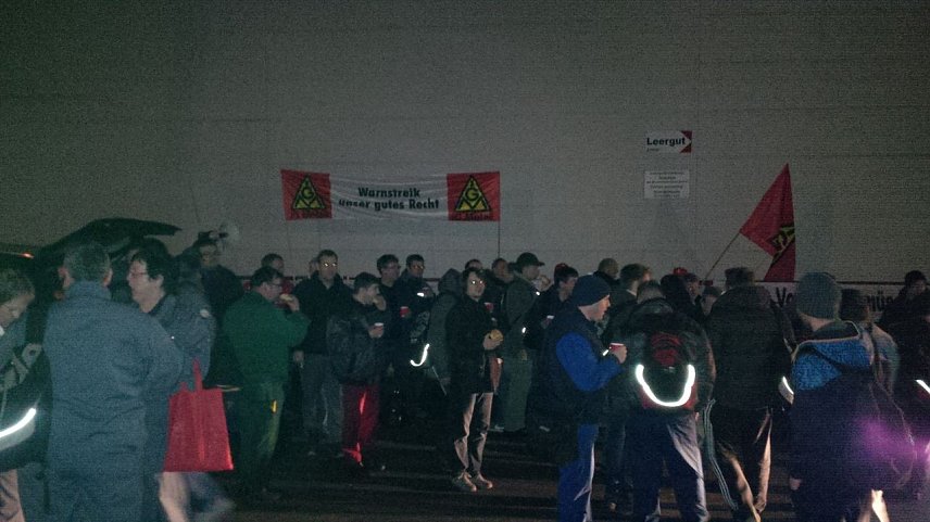 Bild: Warnstreik bei Magna