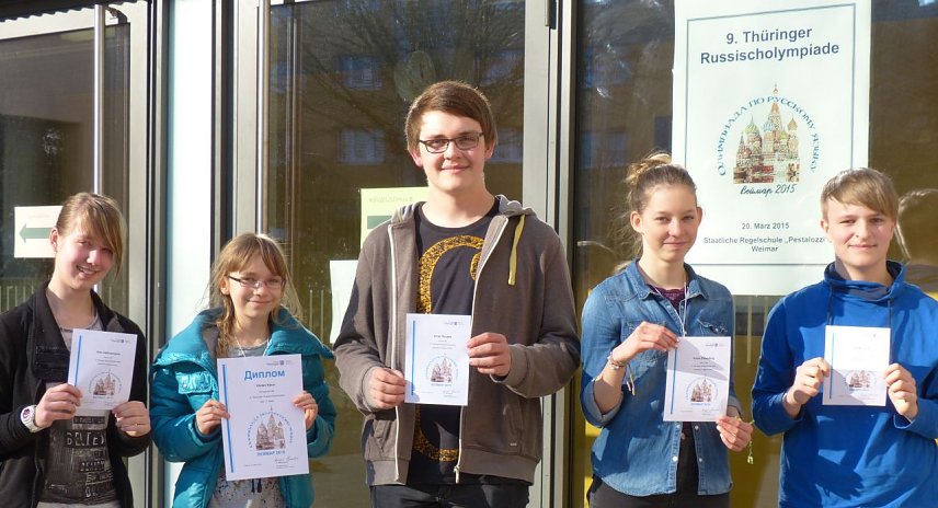 Bild: v.l.: Kim Hahnemann, Vivien Kaun, Arne Gorges, Anne Deterding, Jonas Laub