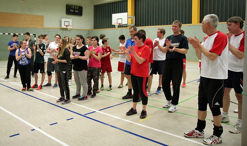 Bild: Volleyballturnier mit gutem Zuspruch