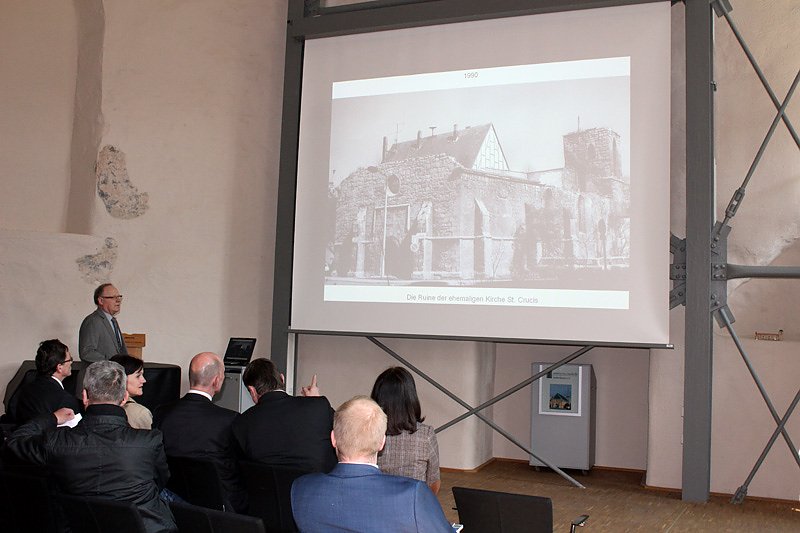 Bild: Beeindruckt vom B&uuml;rgerzentrum