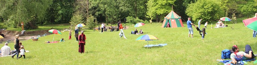 Bild: M&auml;rchenpicknick im Park Hohenrode