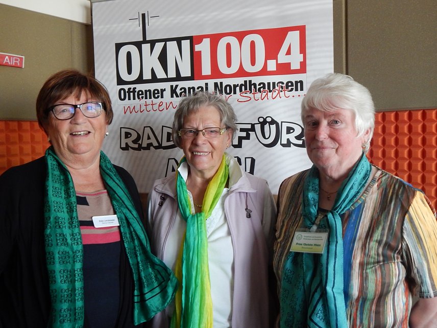 Bild: Seit rund 10 Jahren arbeiten Elke Landsiedel, Gudrun Tannh&auml;user und Christa Merx ehrenamtlich bei den Gr&uuml;nen Damen. 
