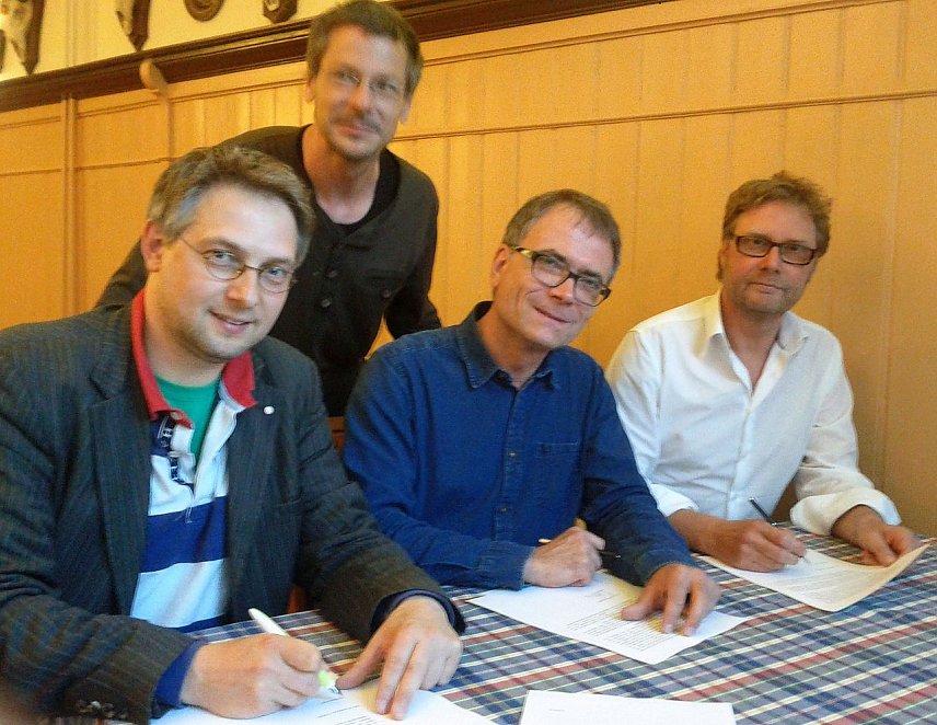 Bild: Unterschriften gegen Umgehung