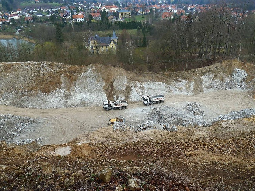 Bild: Die Westseite des R&ouml;seberg