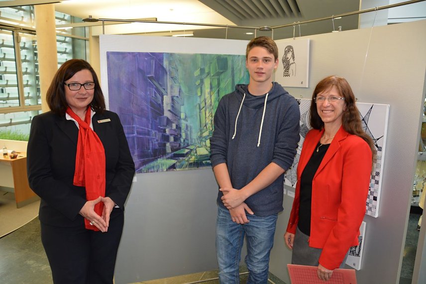 Bild: Ausstellung in der Kreissparkasse