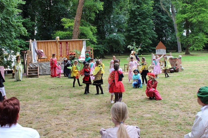 Bild: Fest zu 250 Jahre Park Bendeleben