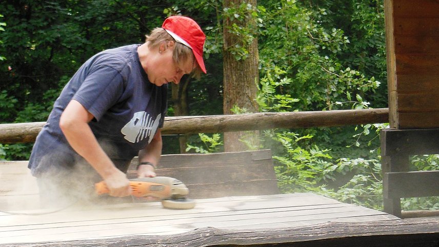 Bild: Arbeitseinsatz mit Frauenpower