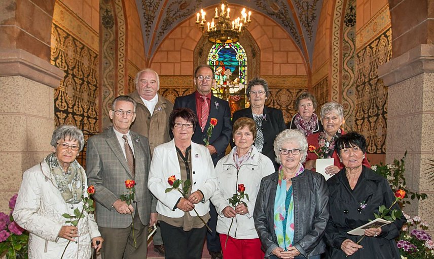 Bild: Konfirmationsjubil&auml;um in Gro&szlig;furra