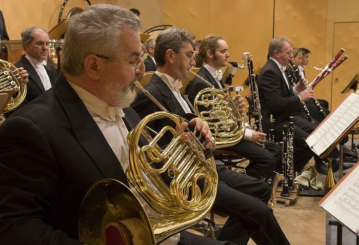 Bild: Orchester in der Werkstatt