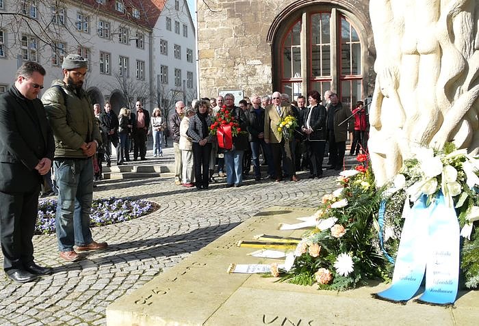 Bild: Der Opfer gedacht