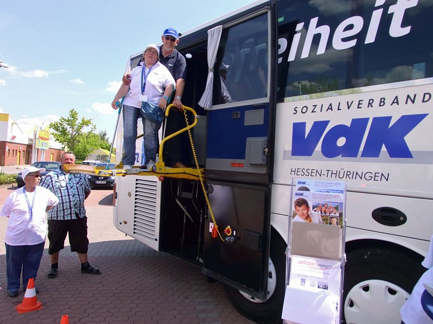 Bild: Infobus des VdK  in Bad Frankenhausen