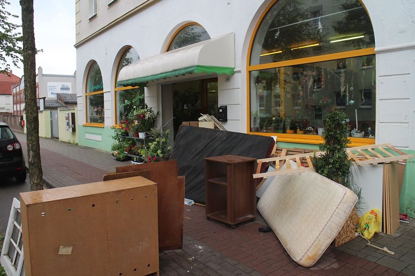 Bild: Sperrm&uuml;ll in der Bochumer Stra&szlig;e