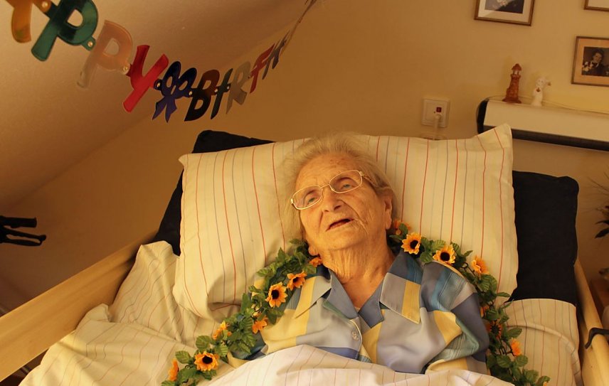 Bild: Gl&uuml;ckwunsch zum 100. Geburtstag