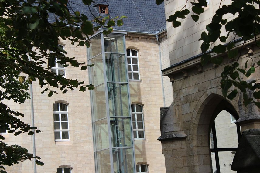 Bild: Fahrstuhl f&uuml;r Scholl-Gymnasium