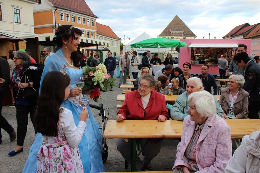 Bild: Weinfest in Sondershausen er&ouml;ffnet