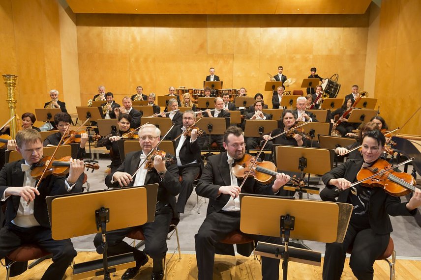 Bild: Das Loh Orchester er&ouml;ffnet in Sonderhausen die Saison mit "Faust"