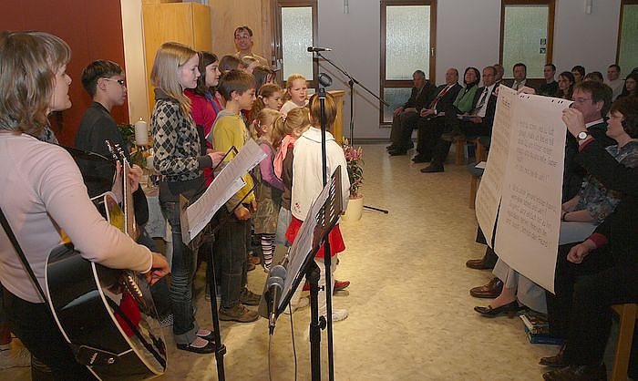 Bild: Kinder und Jugendliche gestalteten den Gottesdienst