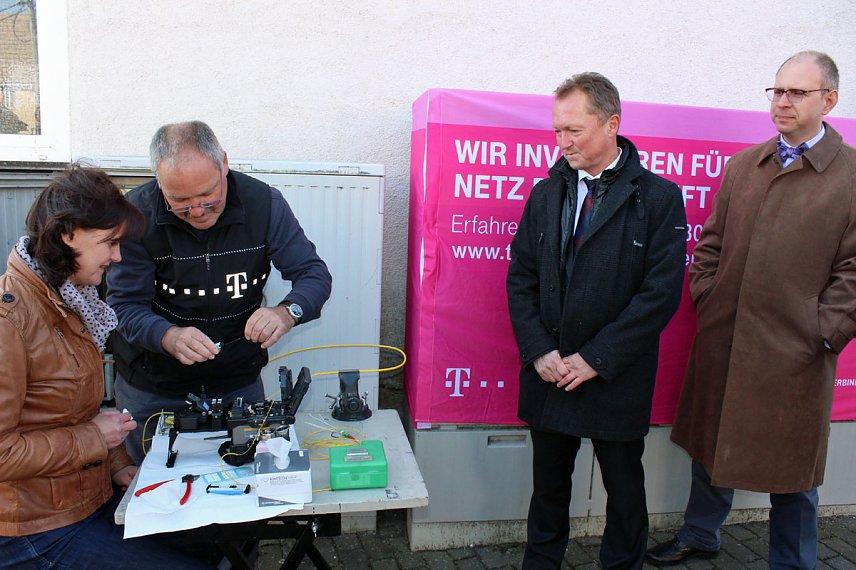 Bild: Mega schnelles Netz f&uuml;r Wasserthaleben