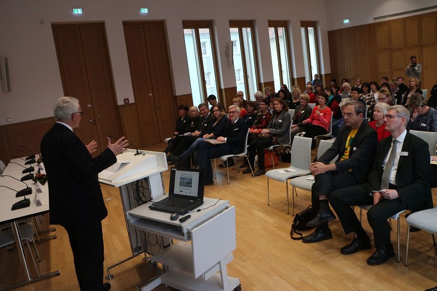 Bild: Biblitohek neu denken - so das Motto des 21. Th&uuml;ringer Bibliothekstages