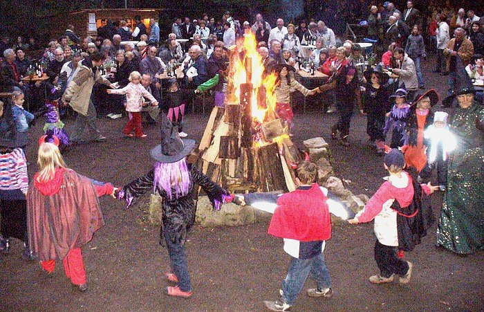 Bild: Hexen in Neustadt