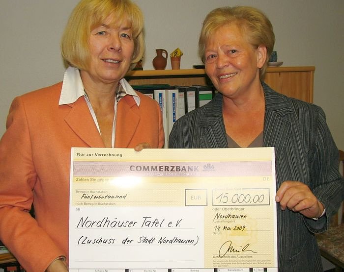 Bild: Geld f&uuml;r Nordh&auml;user Tafel