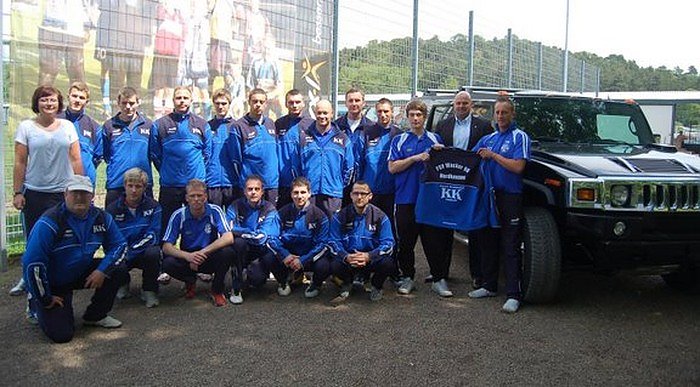 Bild: Beim Sponsor bedankt