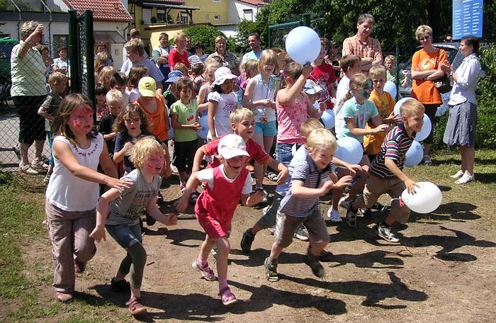 Bild: Spielplatz wurde er&ouml;ffnet